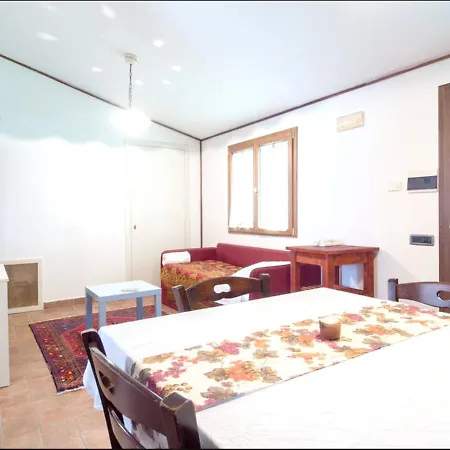 Appartement One Bedroom With City View Shared Pool And Enclosed Garden At