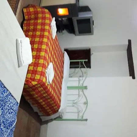 One Bedroom With City View Shared Pool And Enclosed Garden At ספולטו